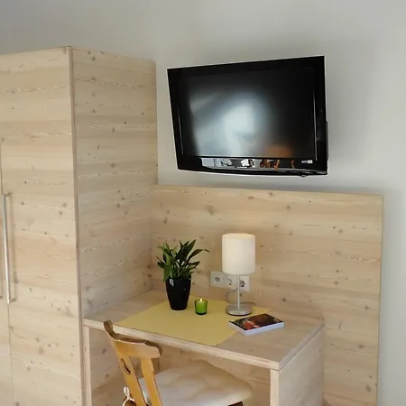 Landhaus Schosser-brandler *
