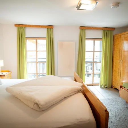 Гостьовий будинок Schoesser-brandler 4*