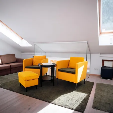 Schoesser-brandler Гостьовий будинок 4*