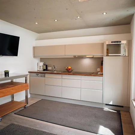 Schoesser-brandler Гостьовий будинок 4*