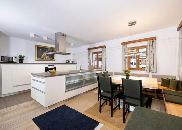 Pensionat Landhaus Schosser-brandler Mayrhofen